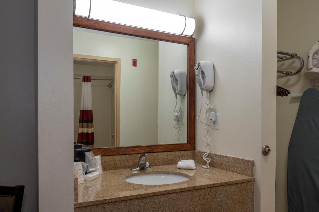 Red Roof Inn Хоума Екстериор снимка